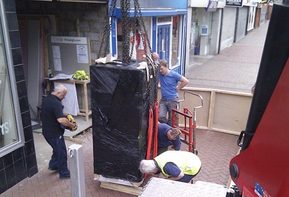 Safe moving - Large Safe being moved