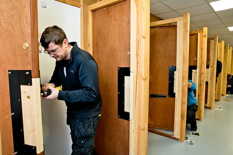 Beginners Locksmith Training Course - Fitting 2