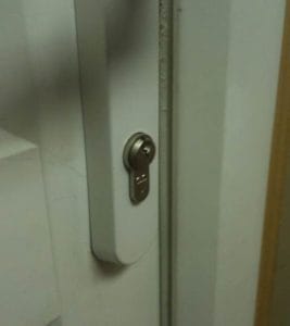 A Correctly fitted euro cylinder